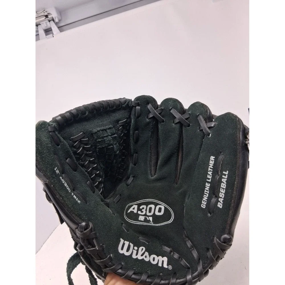 Wilson Baseball Glove A300  TR12 RH Throw 12